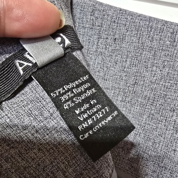 APT. 9 Classic Gray Women's Skirt. Size 4 - Picture 7 of 8